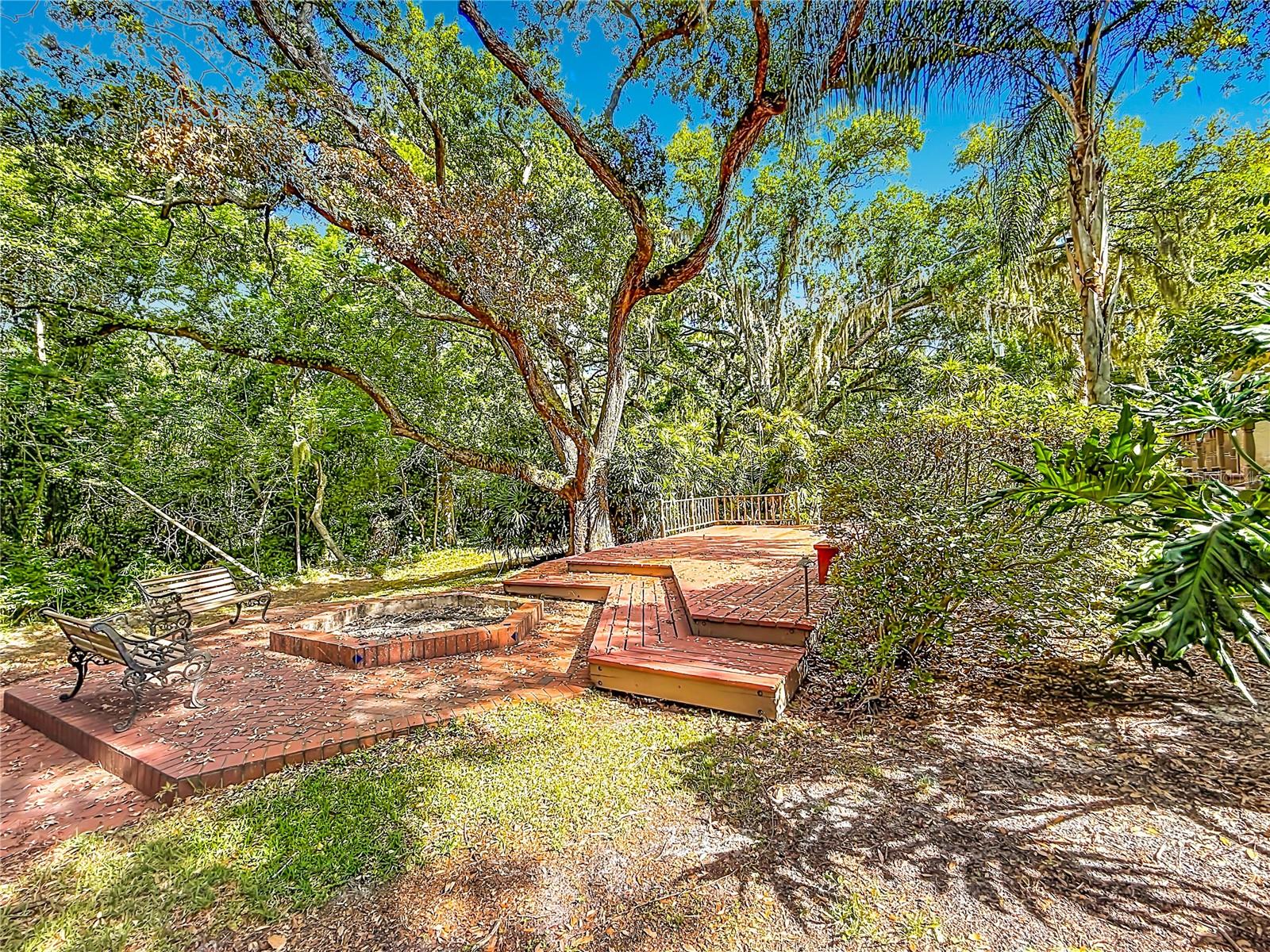 2065 BRADY DR, DUNEDIN, FL, 34698