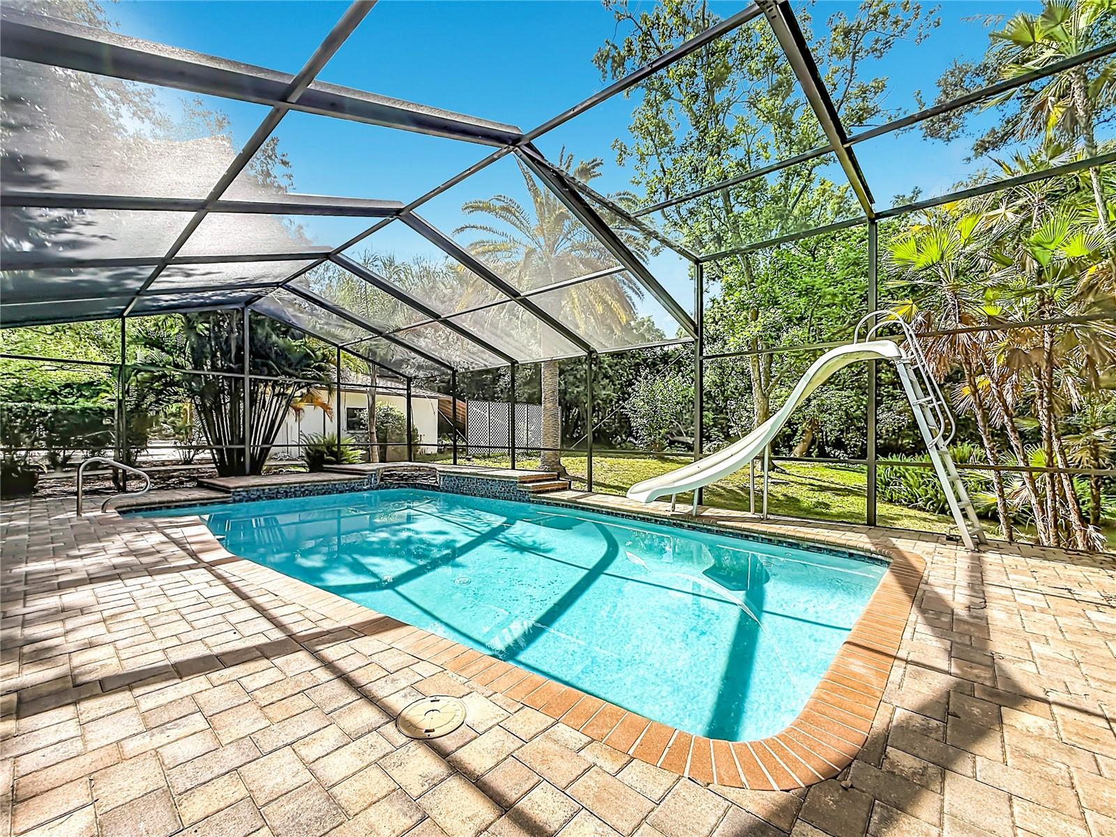 2065 BRADY DR, DUNEDIN, FL, 34698