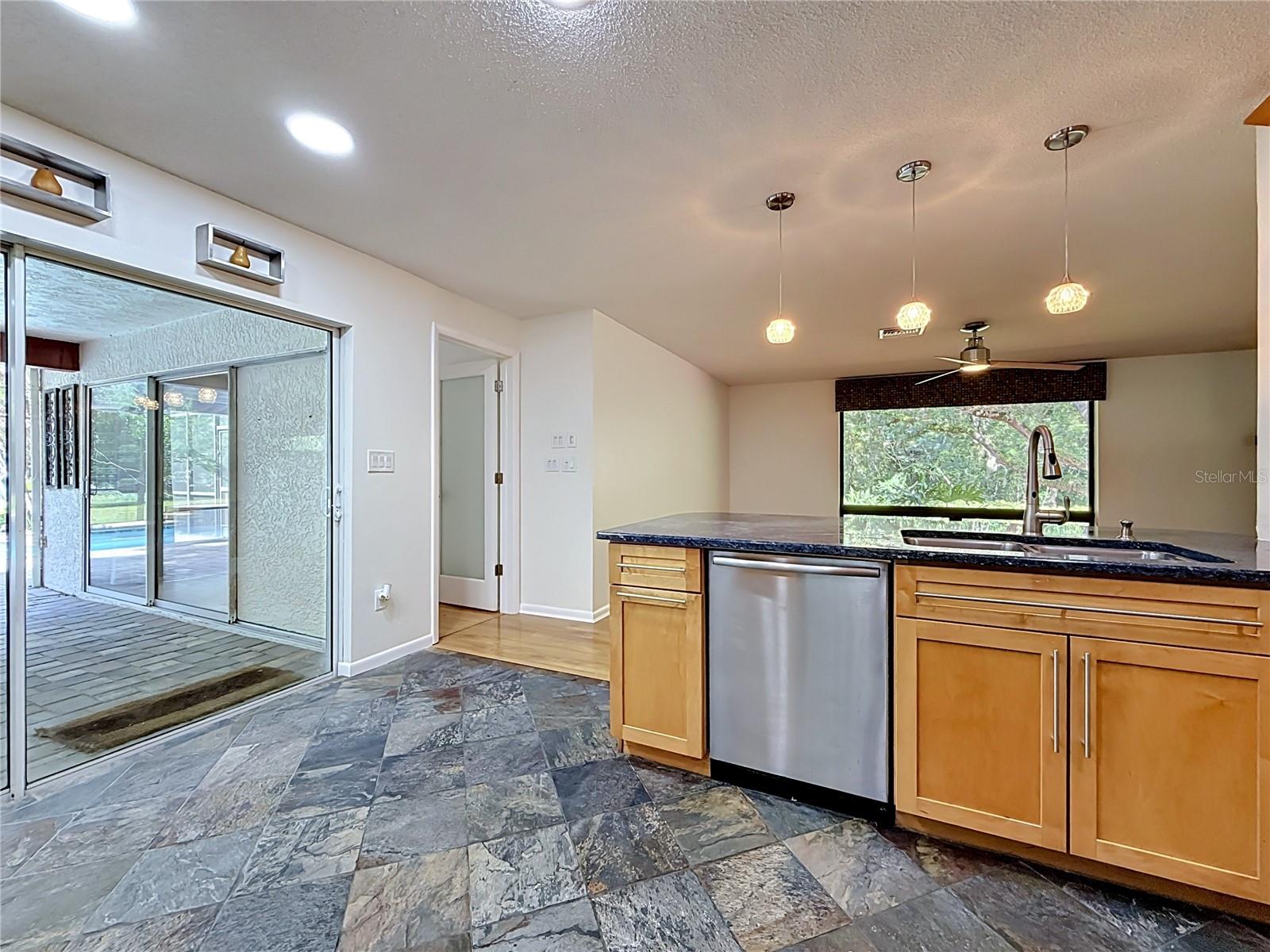 2065 BRADY DR, DUNEDIN, FL, 34698