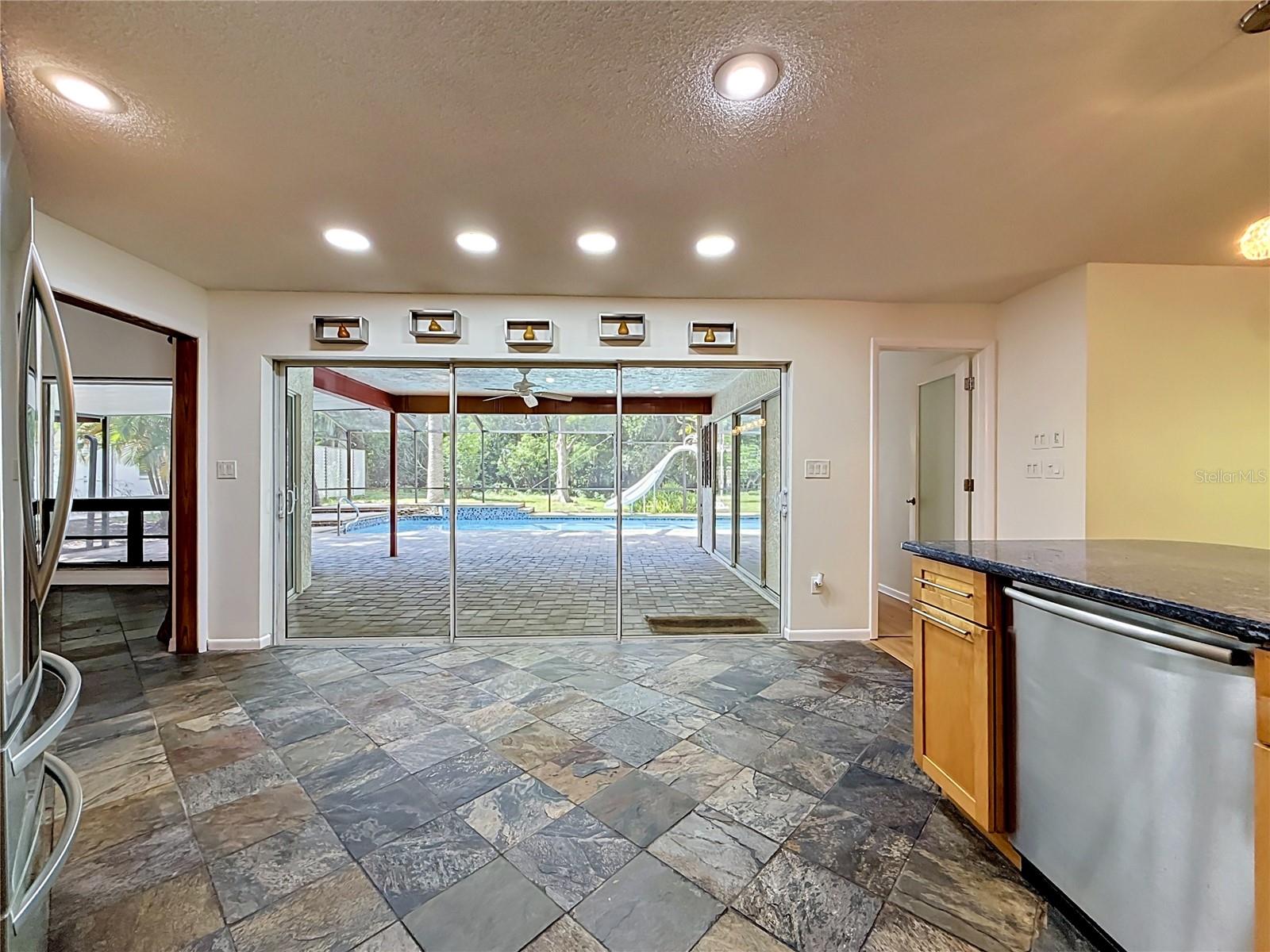 2065 BRADY DR, DUNEDIN, FL, 34698
