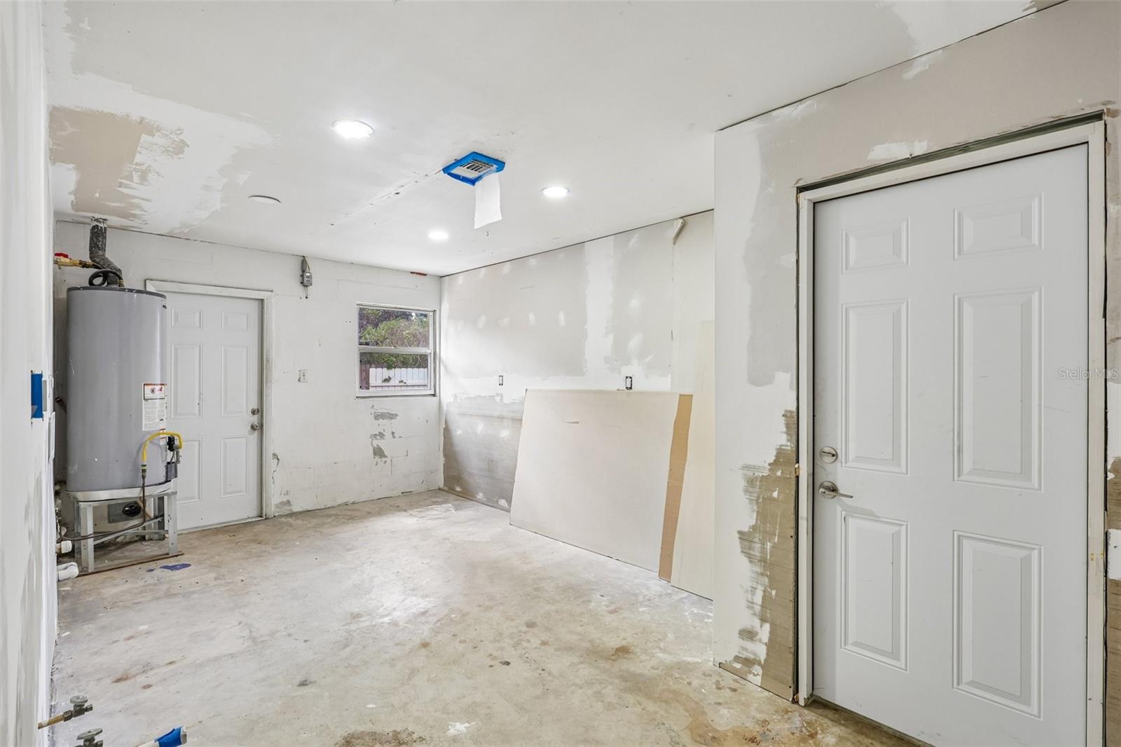1607 LARK LN, BRANDON, FL, 33510