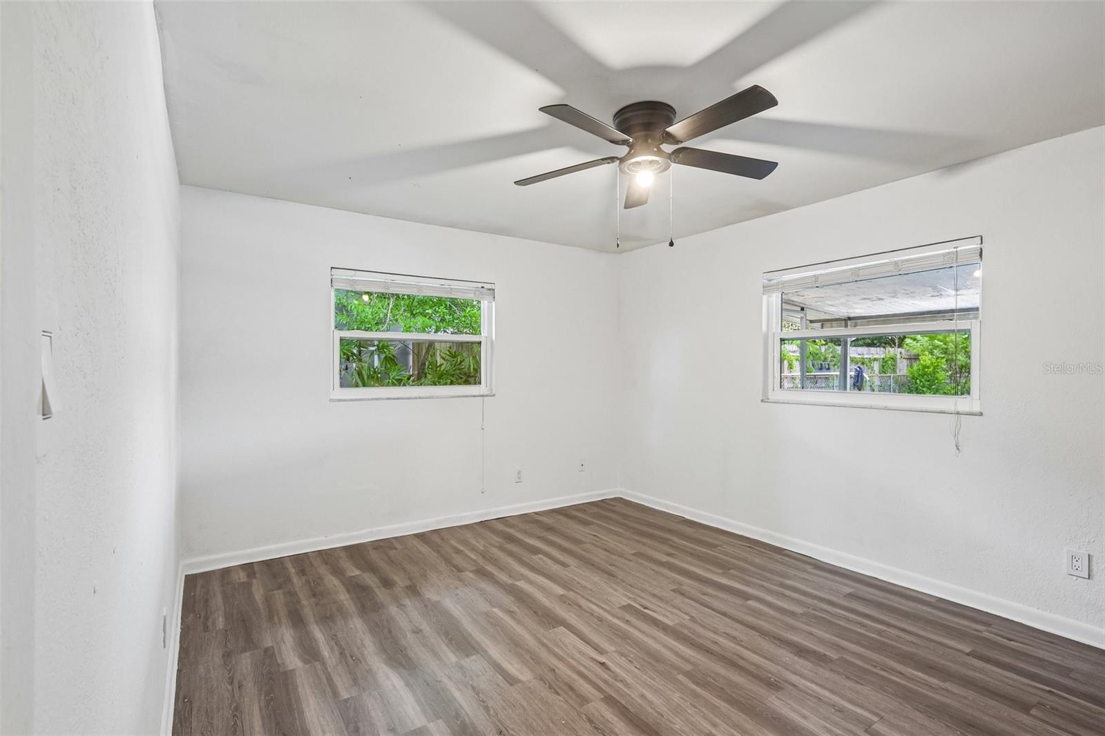 1607 LARK LN, BRANDON, FL, 33510
