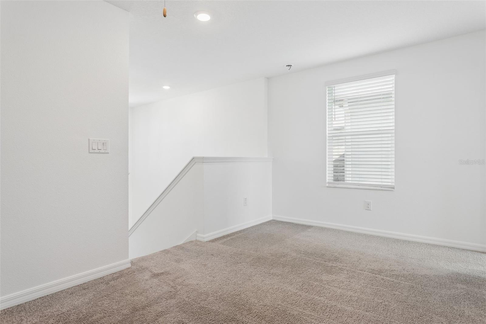 11000 RADIANT SHORE LOOP, SAN ANTONIO, FL, 33576
