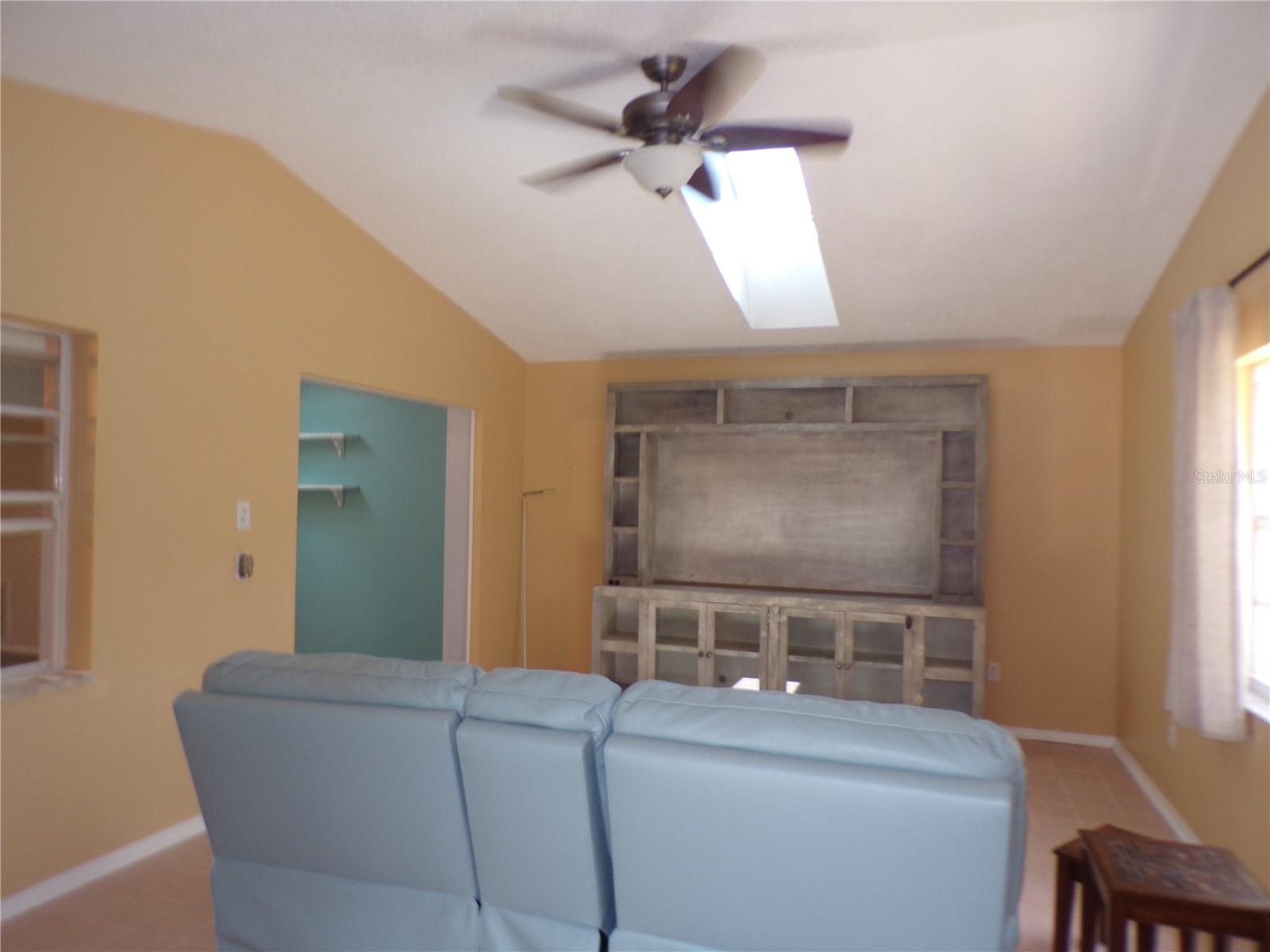 18407 AVON AVE, PORT CHARLOTTE, FL, 33948