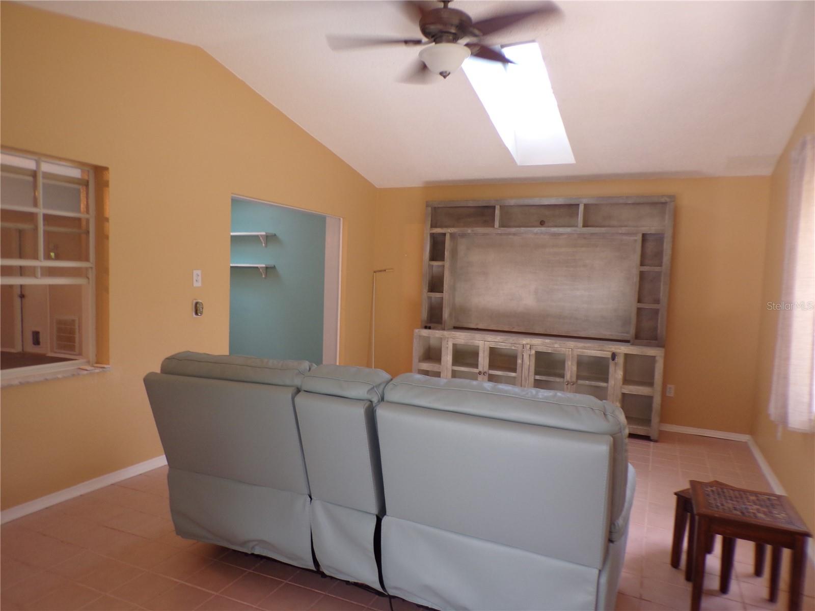 18407 AVON AVE, PORT CHARLOTTE, FL, 33948