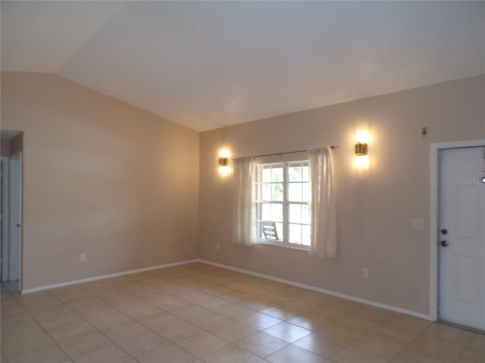 18407 AVON AVE, PORT CHARLOTTE, FL, 33948