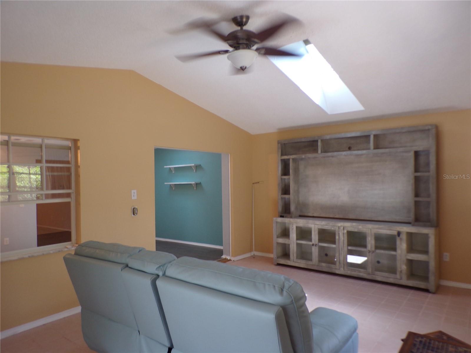 18407 AVON AVE, PORT CHARLOTTE, FL, 33948
