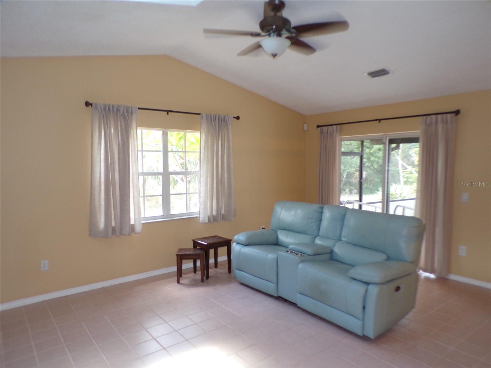 18407 AVON AVE, PORT CHARLOTTE, FL, 33948