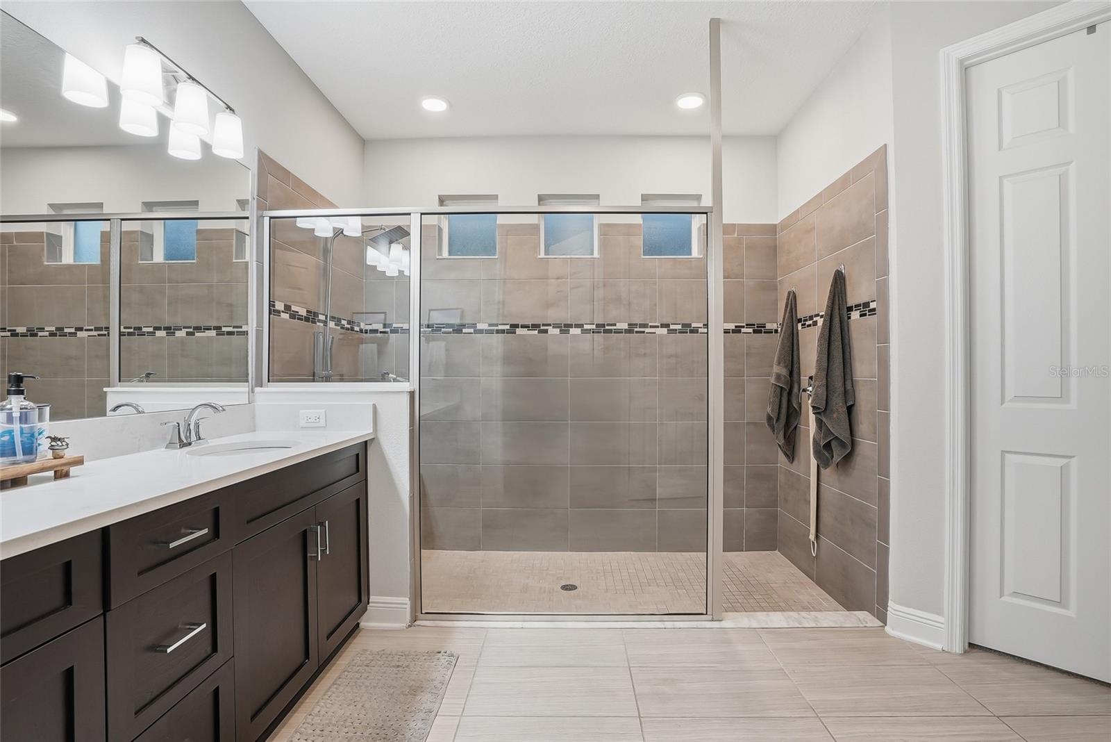 7284 NOTCHED PINE BND, WESLEY CHAPEL, FL, 33545