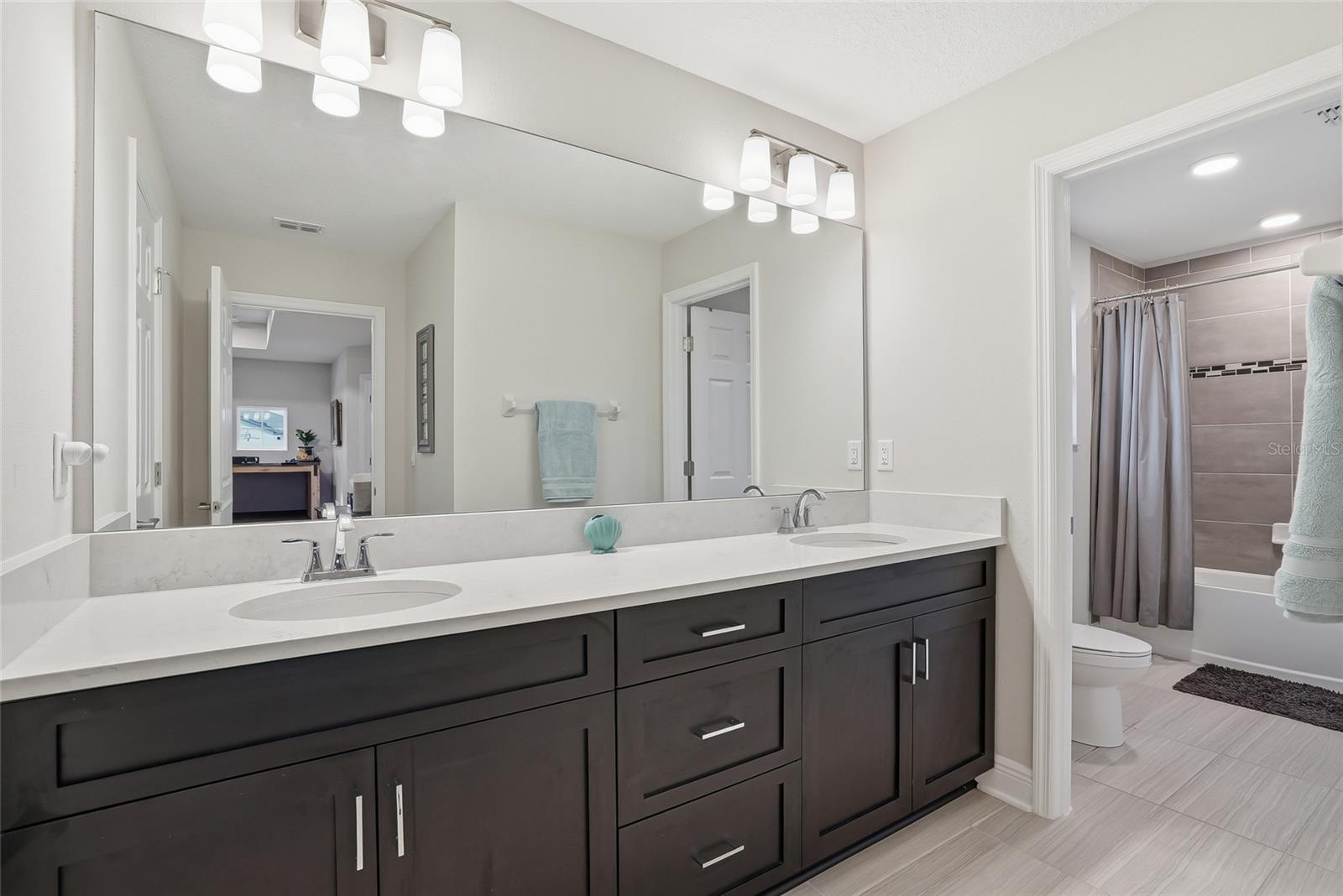 7284 NOTCHED PINE BND, WESLEY CHAPEL, FL, 33545
