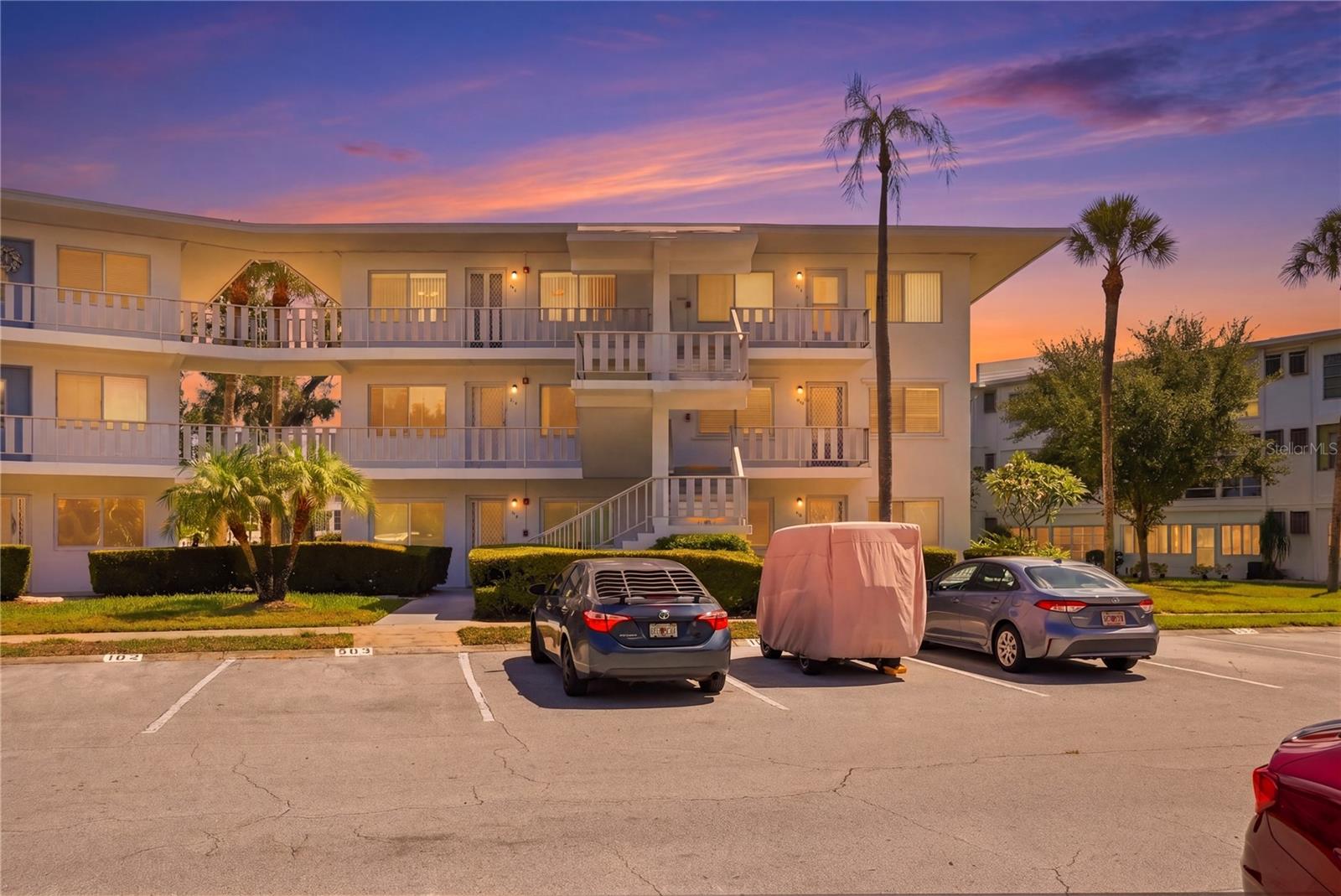 11201 80TH AVE N #302, SEMINOLE, FL, 33772