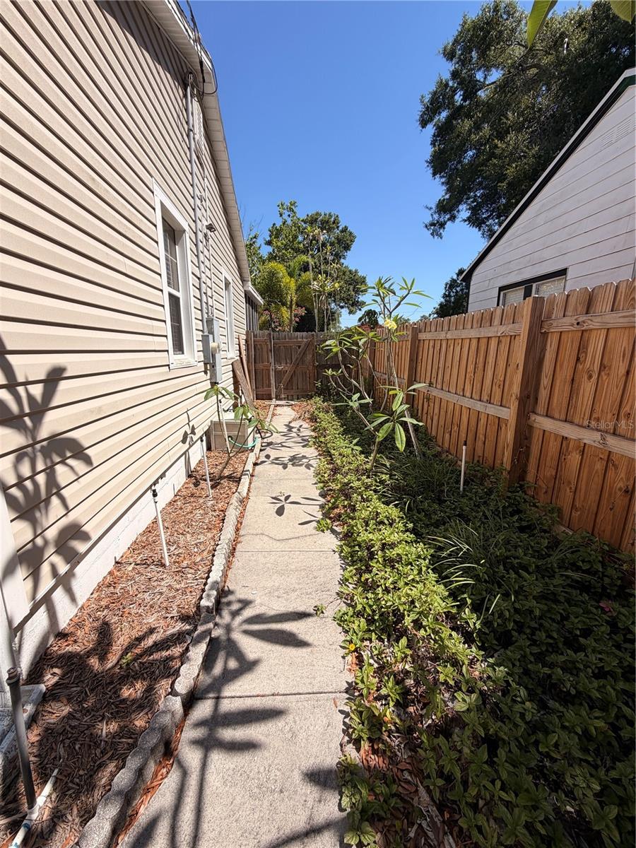 3620 BURLINGTON AVE N, ST PETERSBURG, FL, 33713