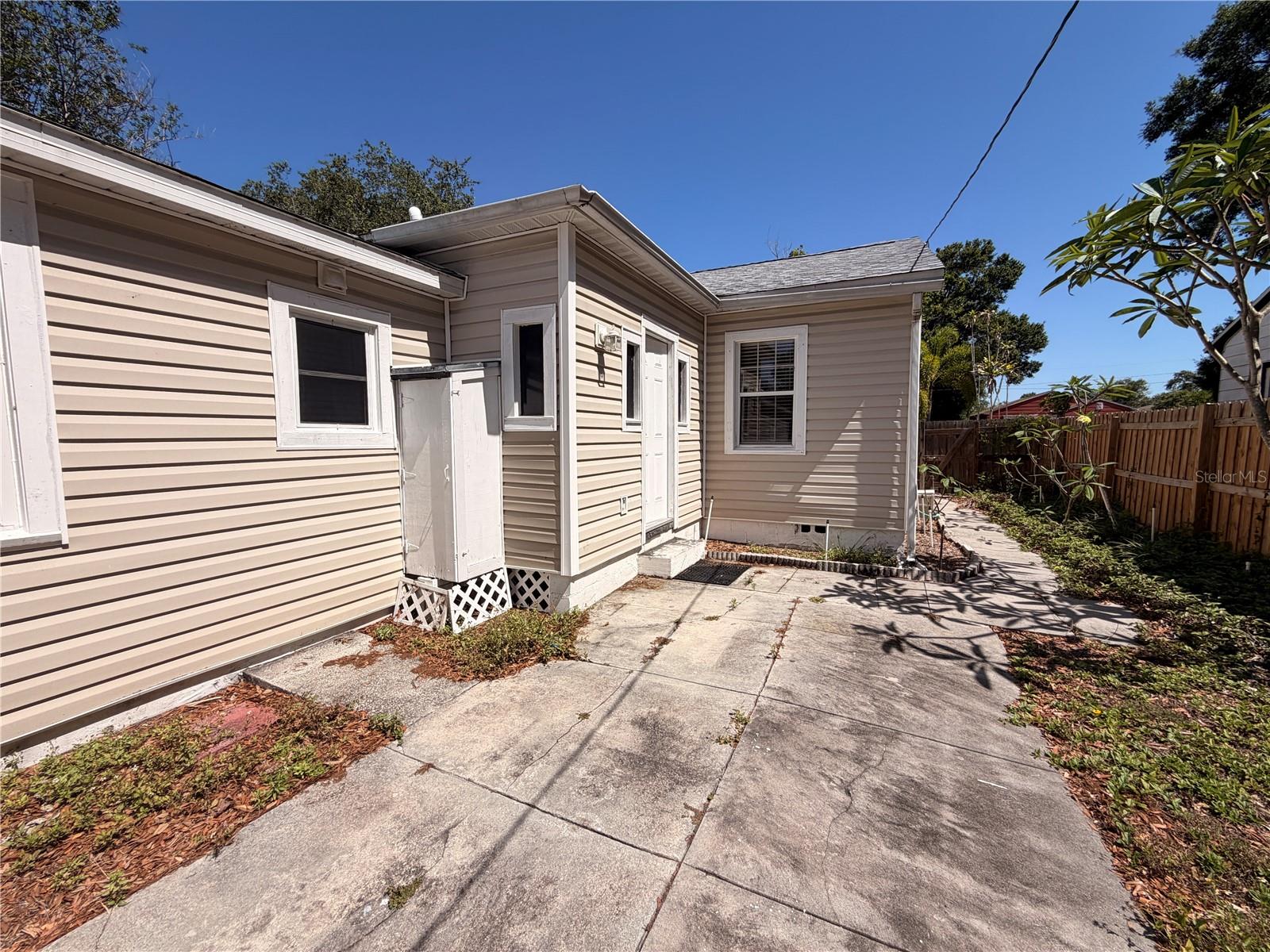 3620 BURLINGTON AVE N, ST PETERSBURG, FL, 33713