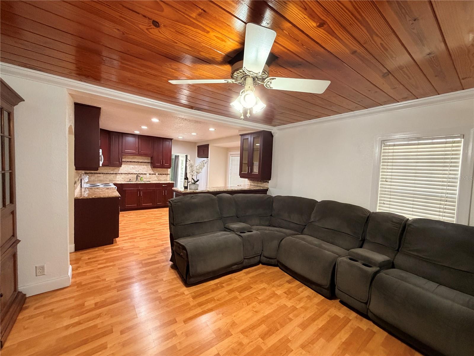 3620 BURLINGTON AVE N, ST PETERSBURG, FL, 33713