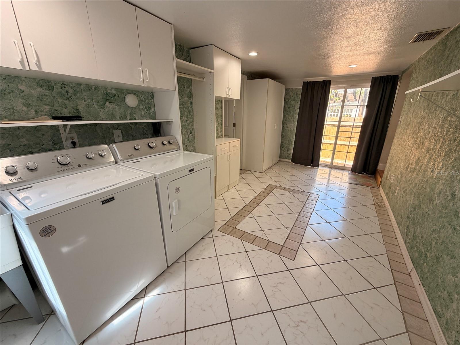 3620 BURLINGTON AVE N, ST PETERSBURG, FL, 33713