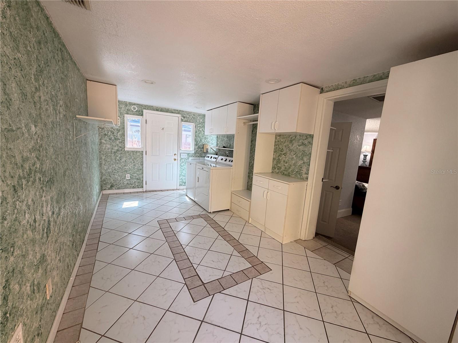 3620 BURLINGTON AVE N, ST PETERSBURG, FL, 33713