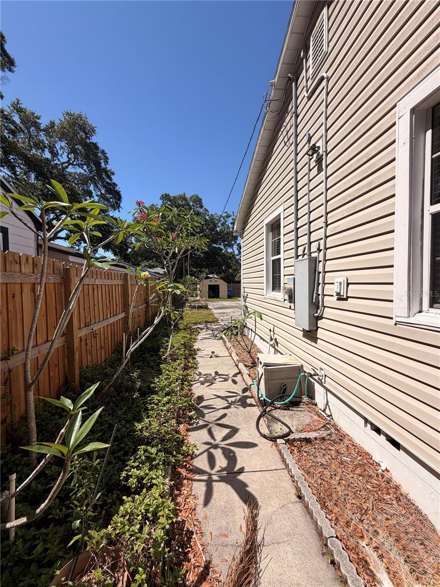3620 BURLINGTON AVE N, ST PETERSBURG, FL, 33713