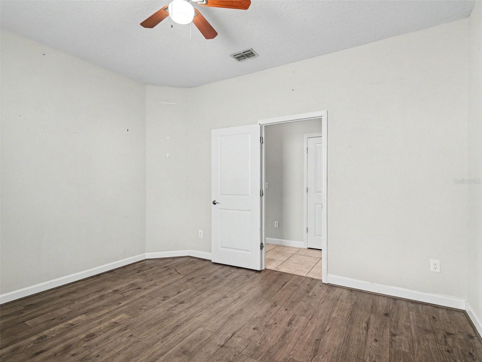 10025 IVORY DR, SUN CITY CENTER, FL, 33573