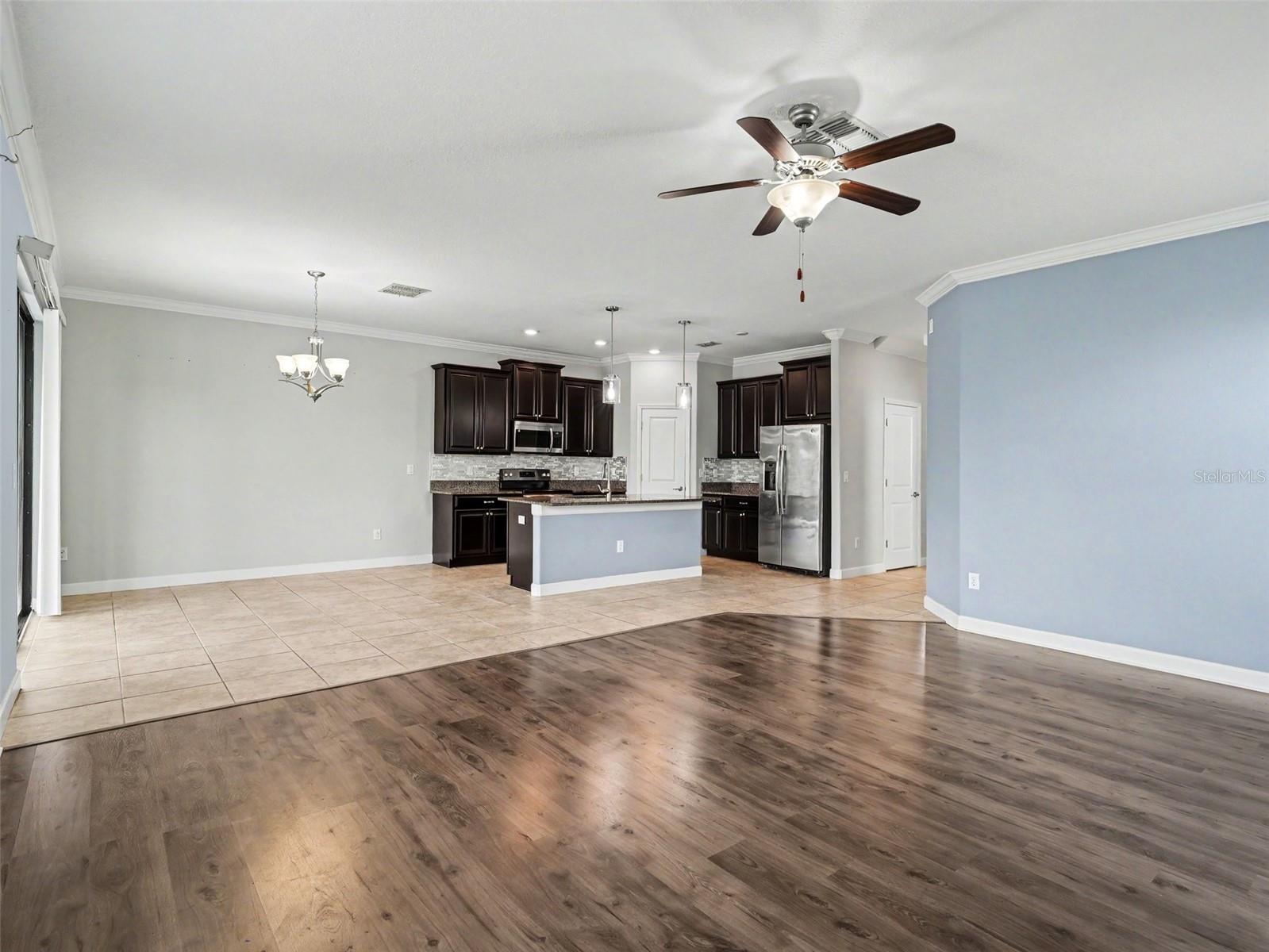 10025 IVORY DR, SUN CITY CENTER, FL, 33573