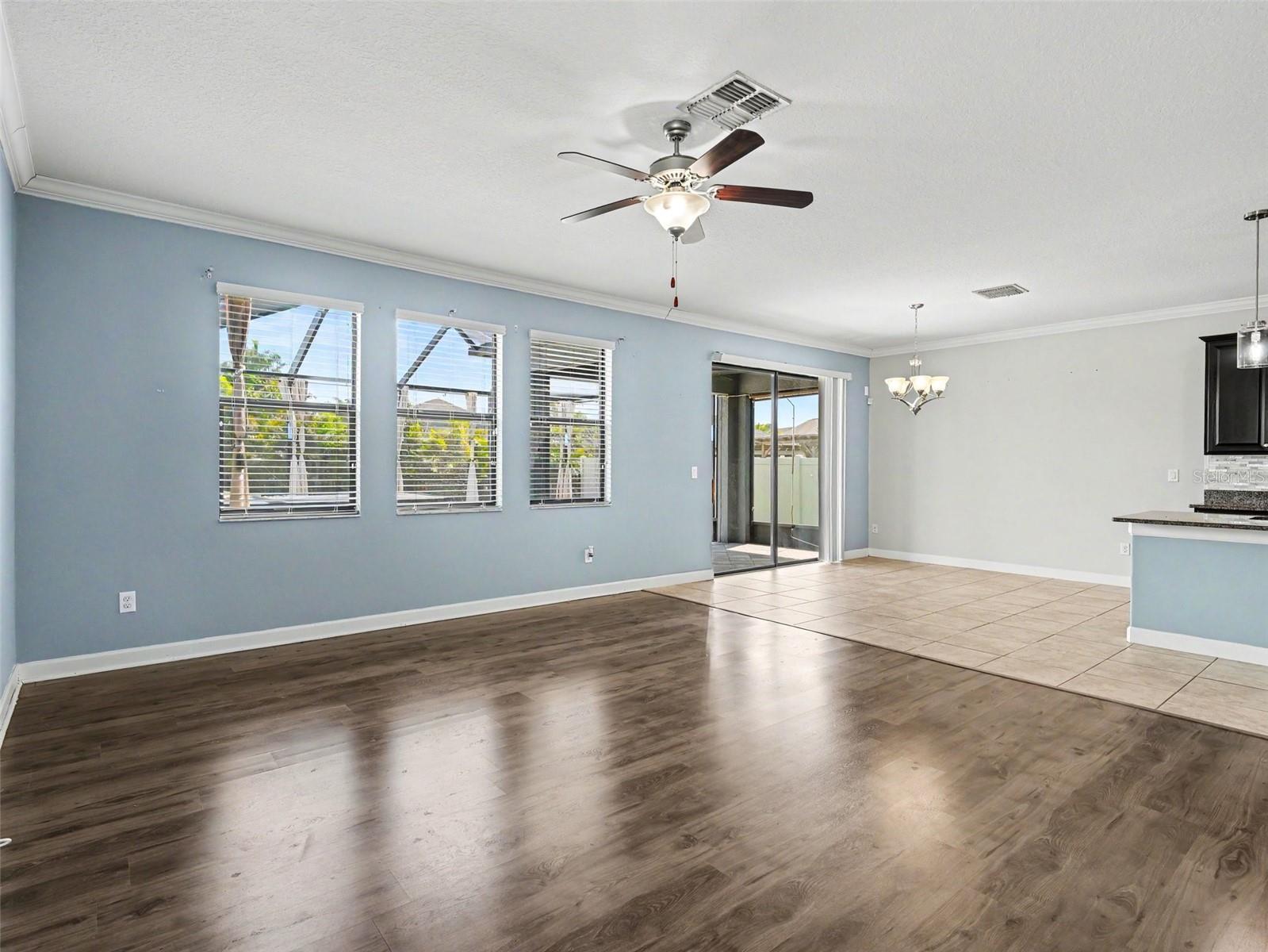 10025 IVORY DR, SUN CITY CENTER, FL, 33573
