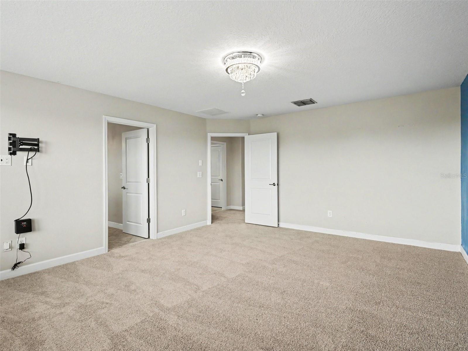 10025 IVORY DR, SUN CITY CENTER, FL, 33573