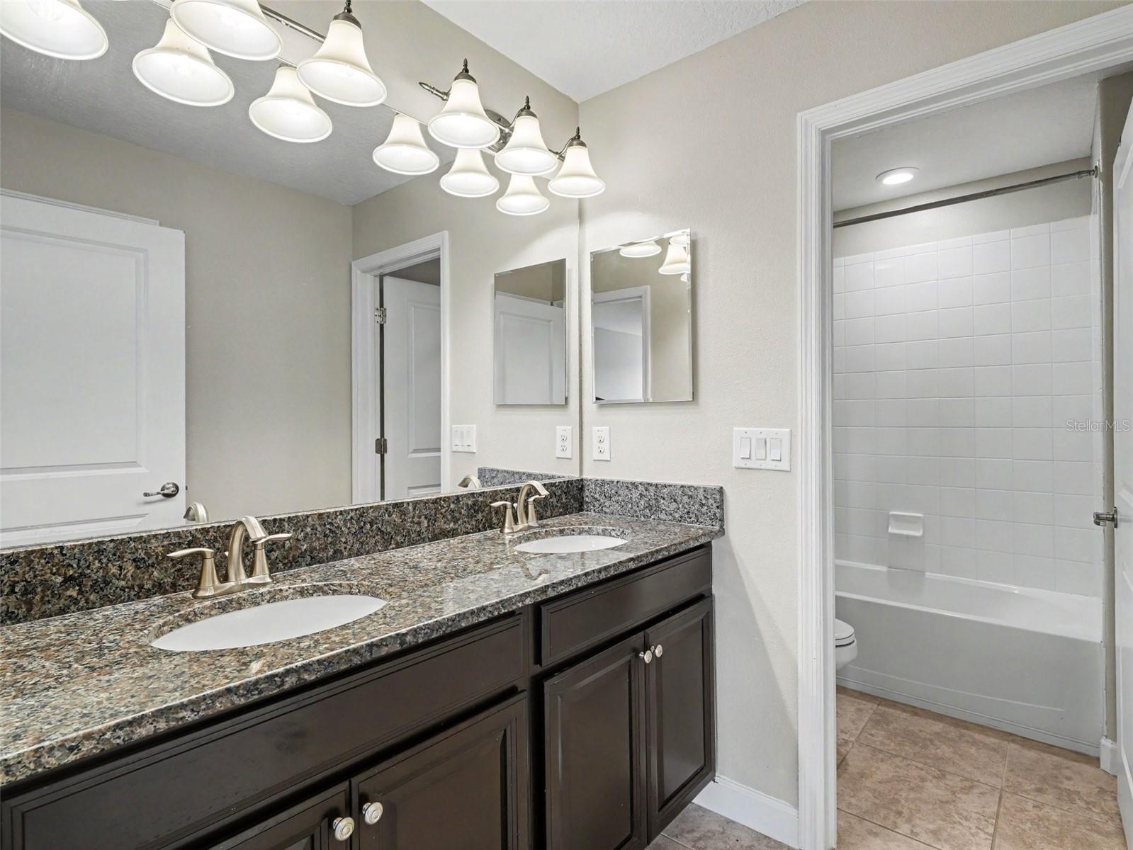 10025 IVORY DR, SUN CITY CENTER, FL, 33573