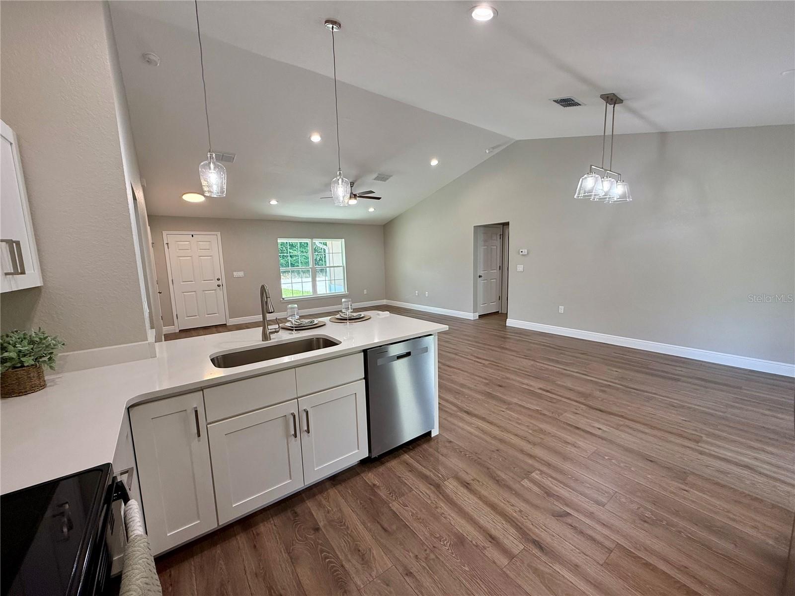 49 PINE RADIAL, OCALA, FL, 34472