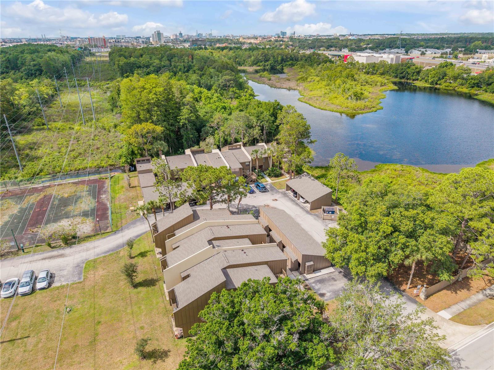 5472 PINE CREEK DR #2006B, ORLANDO, FL, 32811