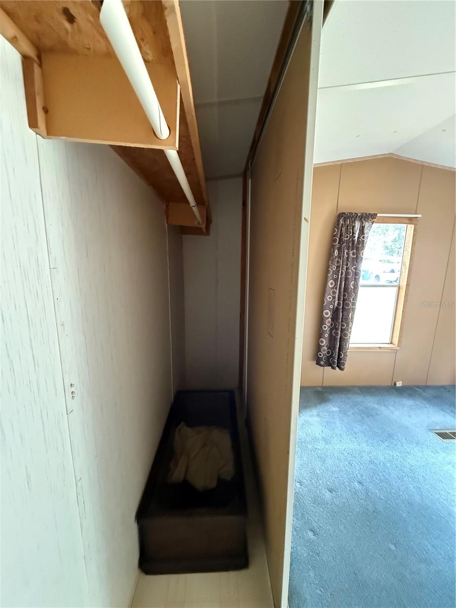 806 NEW HAMPSHIRE AVE, WILDWOOD, FL, 34785
