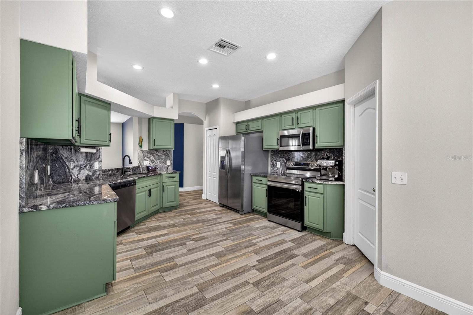 10024 COLDWATER LOOP, LAND O LAKES, FL, 34638