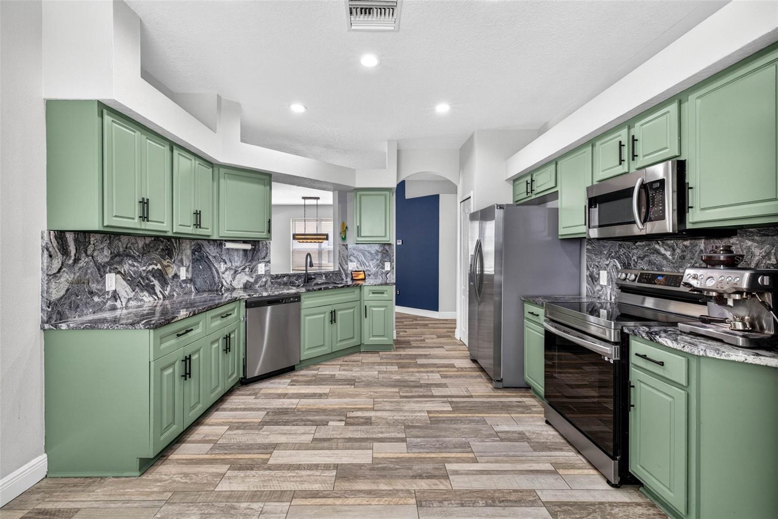 10024 COLDWATER LOOP, LAND O LAKES, FL, 34638