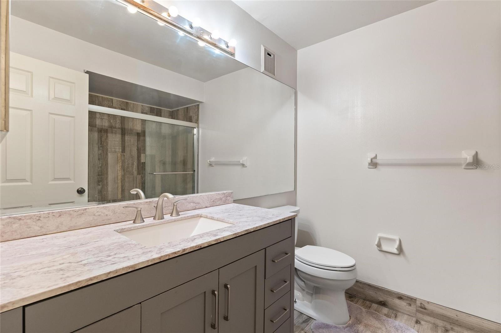1801 E LAKE RD #4E, PALM HARBOR, FL, 34685