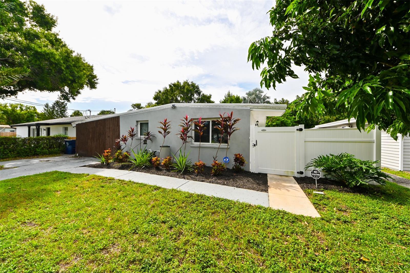 4114 W OLIVE ST, TAMPA, FL, 33616
