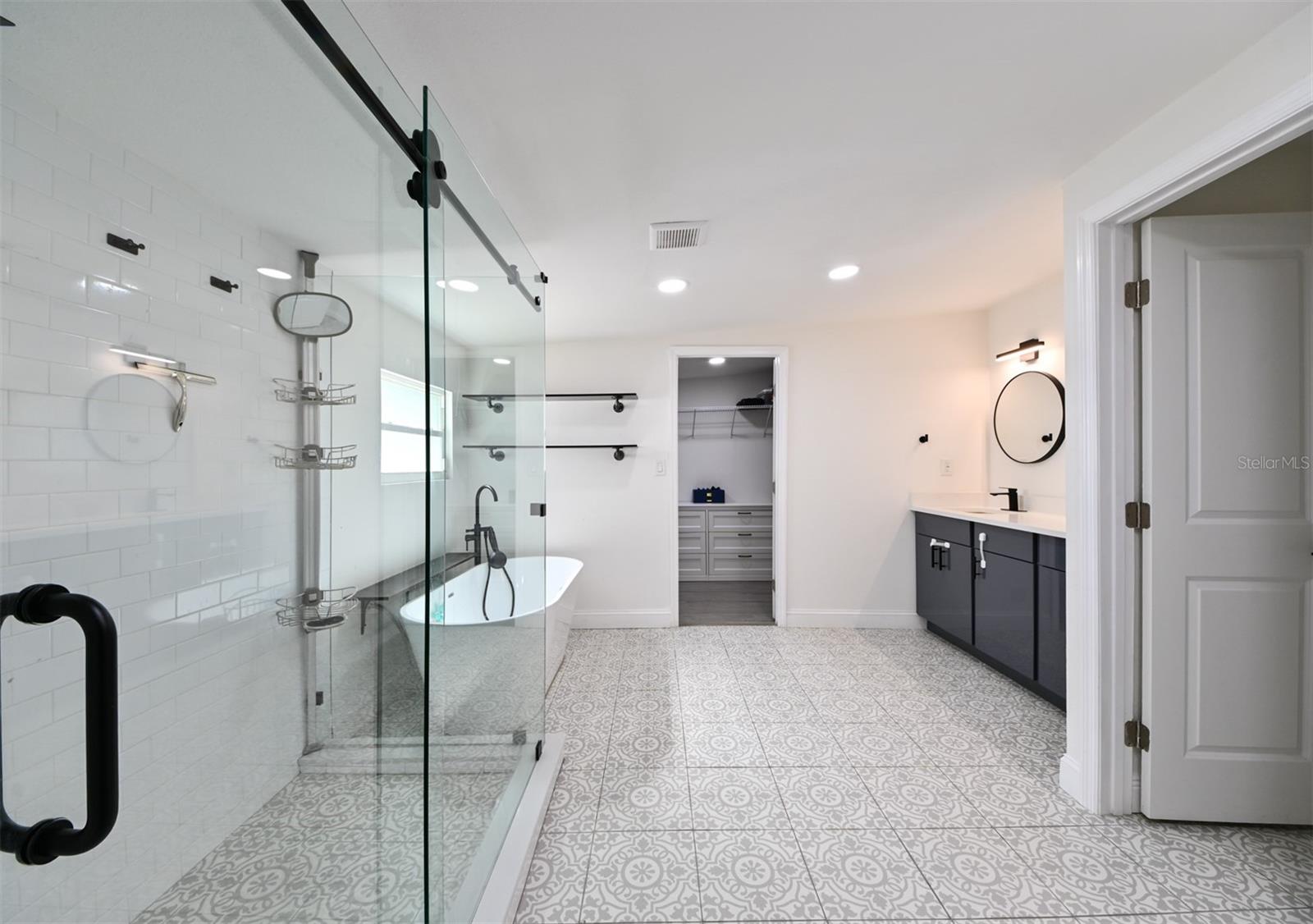 4114 W OLIVE ST, TAMPA, FL, 33616