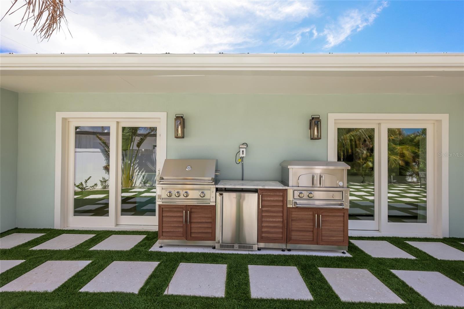 6401 MARINA DR, HOLMES BEACH, FL, 34217