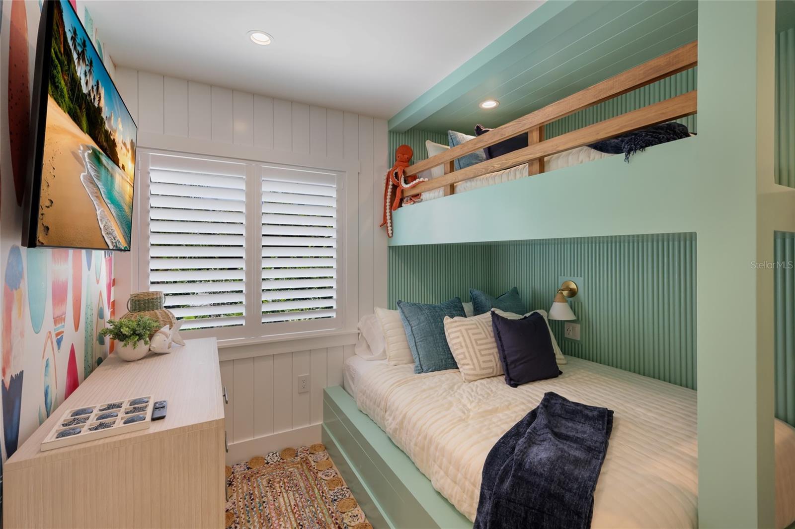6401 MARINA DR, HOLMES BEACH, FL, 34217
