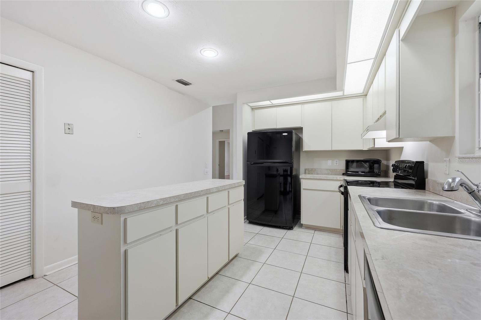 1736 NW 16TH PL, GAINESVILLE, FL, 32605
