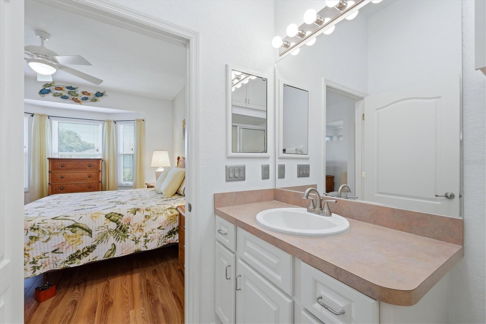 1777 FOUNTAIN VIEW CIR, VENICE, FL, 34292