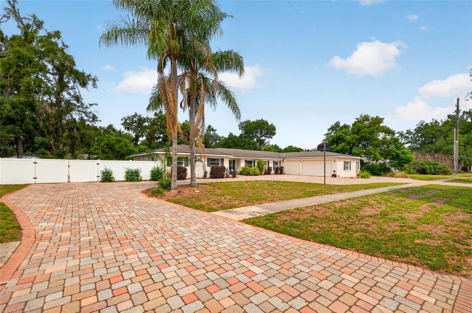 712 S OAKWOOD AVE, BRANDON, FL, 33511
