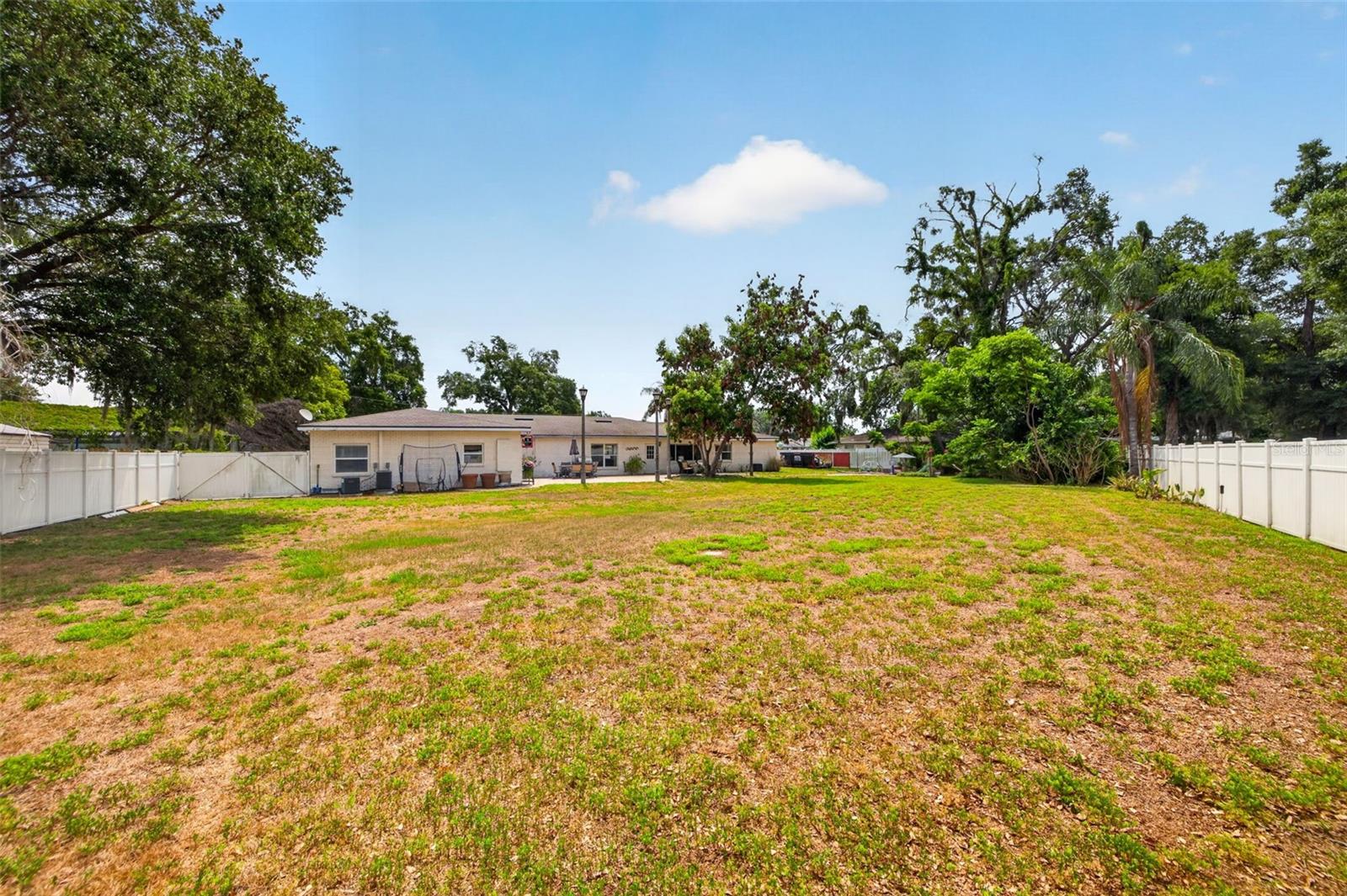712 S OAKWOOD AVE, BRANDON, FL, 33511