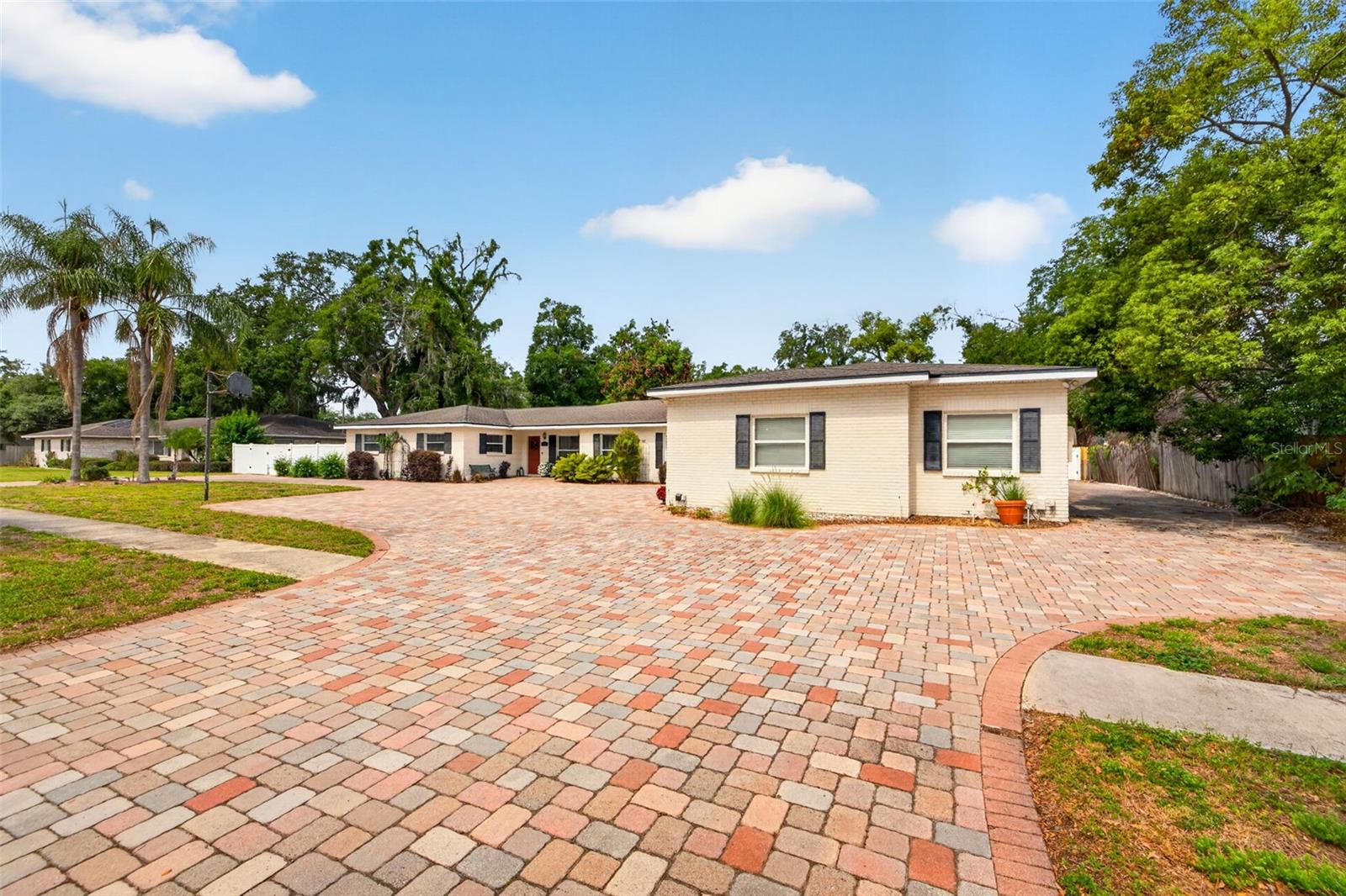712 S OAKWOOD AVE, BRANDON, FL, 33511
