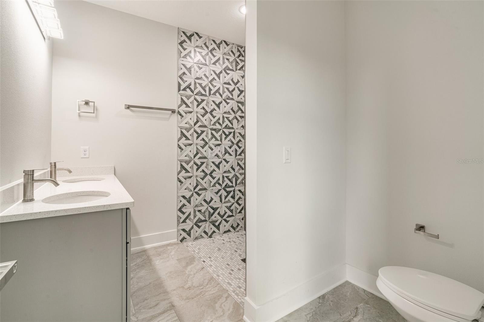 384 BAYTREE DR, ROTONDA WEST, FL, 33947