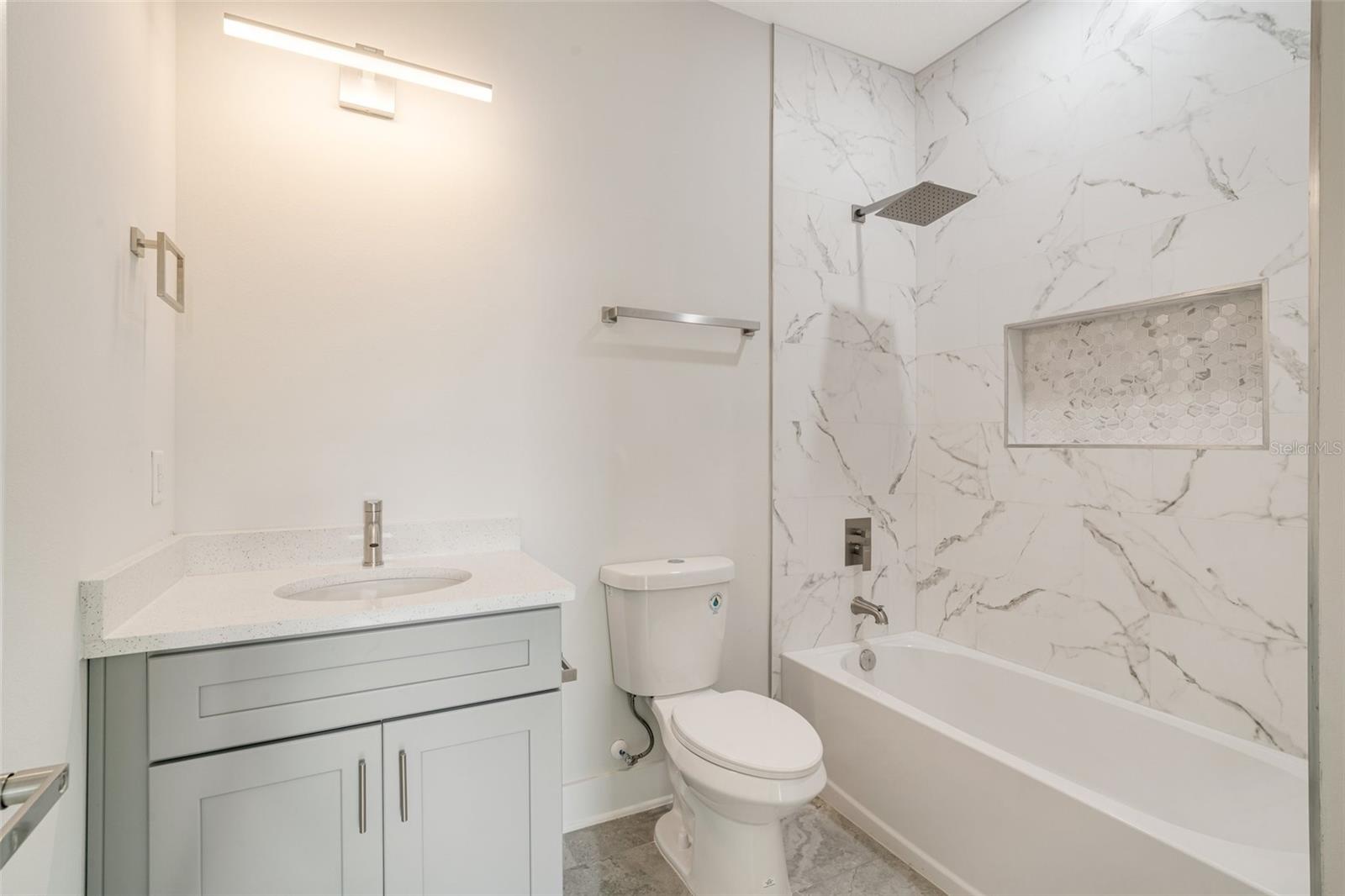 384 BAYTREE DR, ROTONDA WEST, FL, 33947