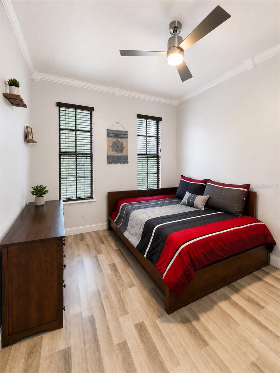 9842 LAKE DISTRICT LN, ORLANDO, FL, 32832