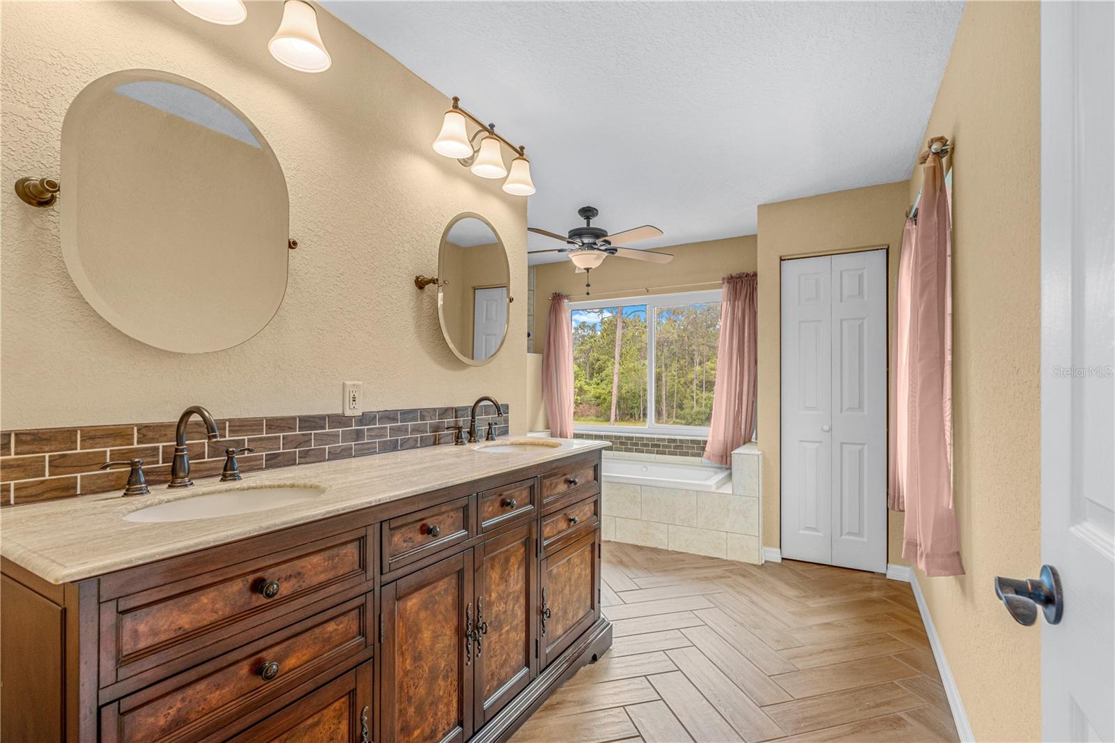 204 EL PINO DR, NEW SMYRNA BEACH, FL, 32168