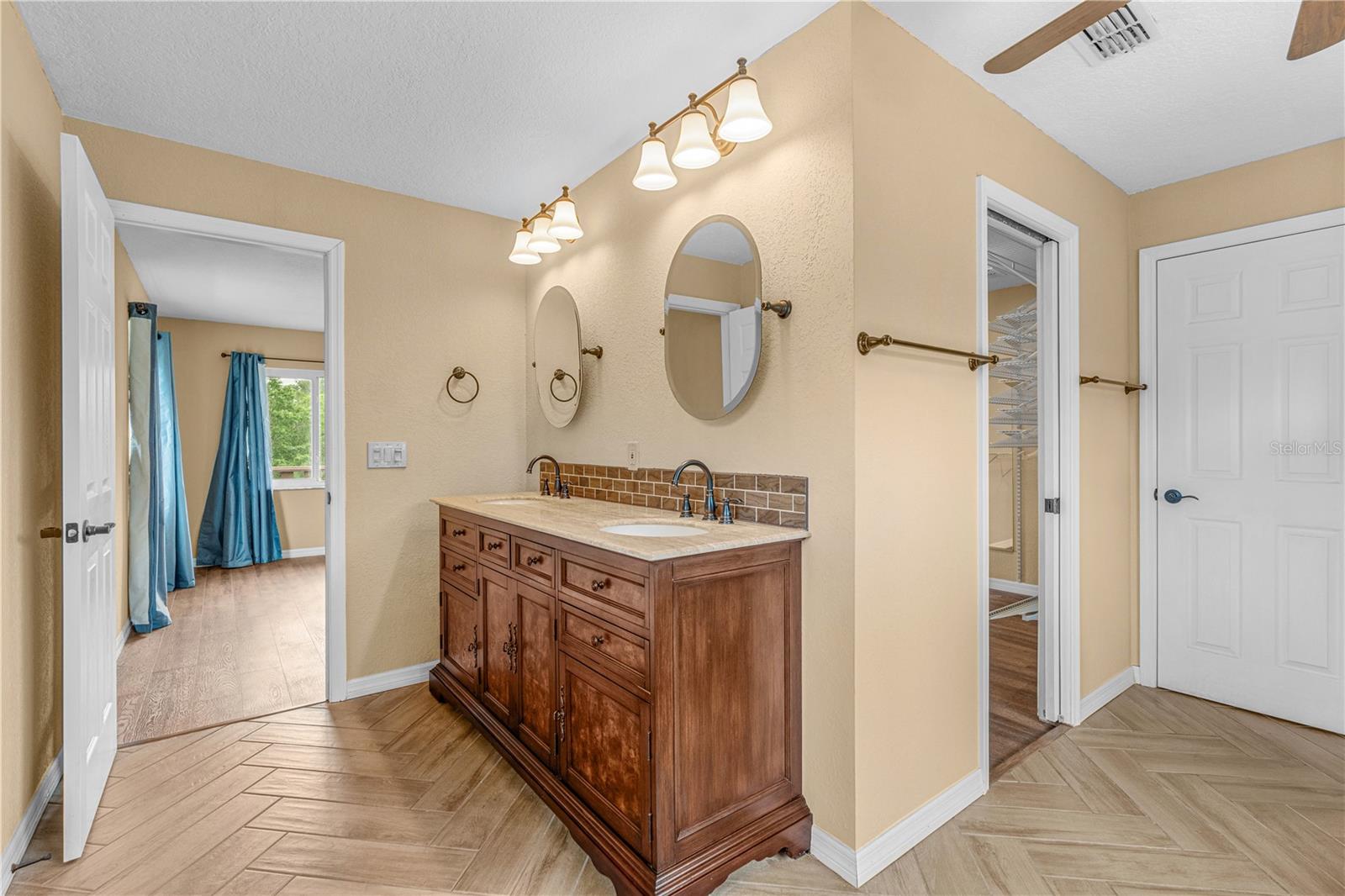 204 EL PINO DR, NEW SMYRNA BEACH, FL, 32168