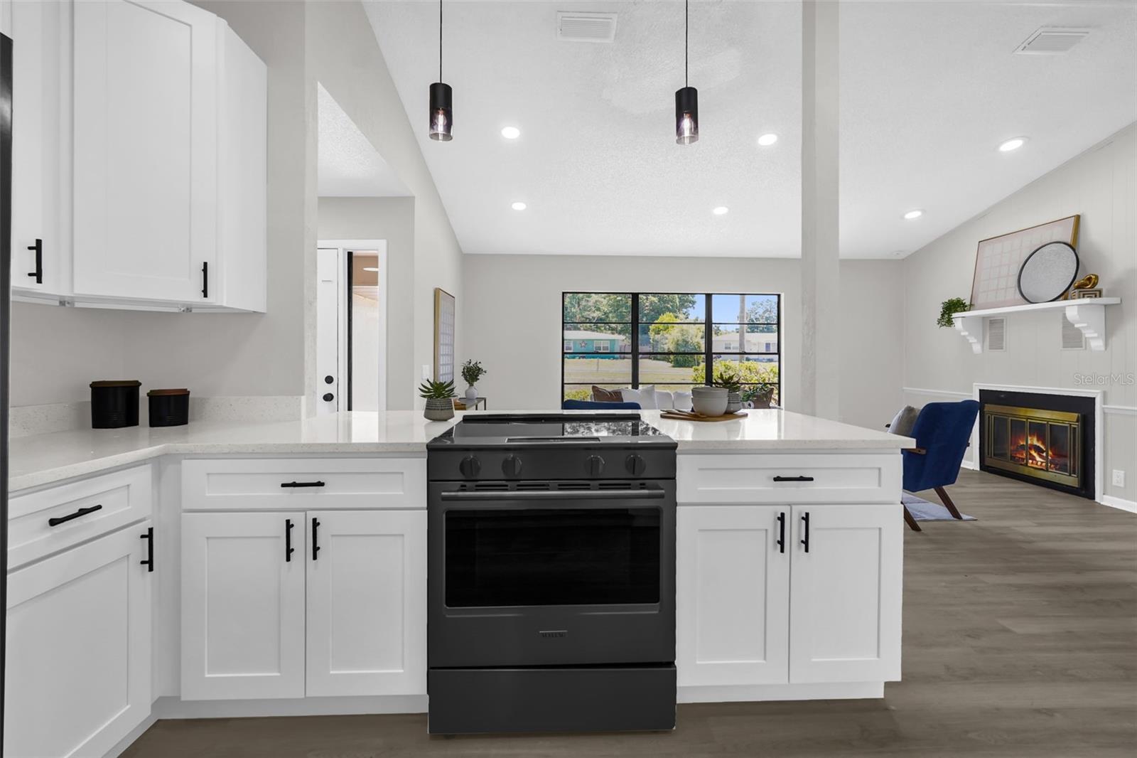 1020 S SCENIC HWY, LAKE WALES, FL, 33853