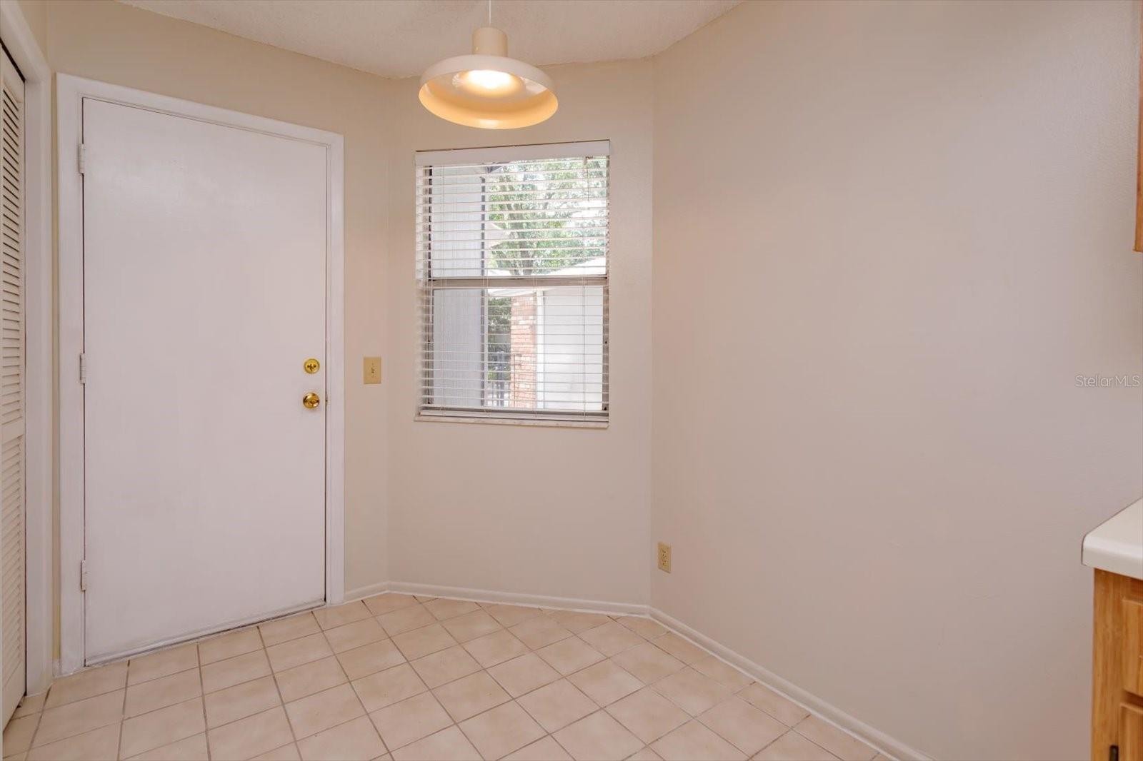 626 RED OAK CIR #106, ALTAMONTE SPRINGS, FL, 32701