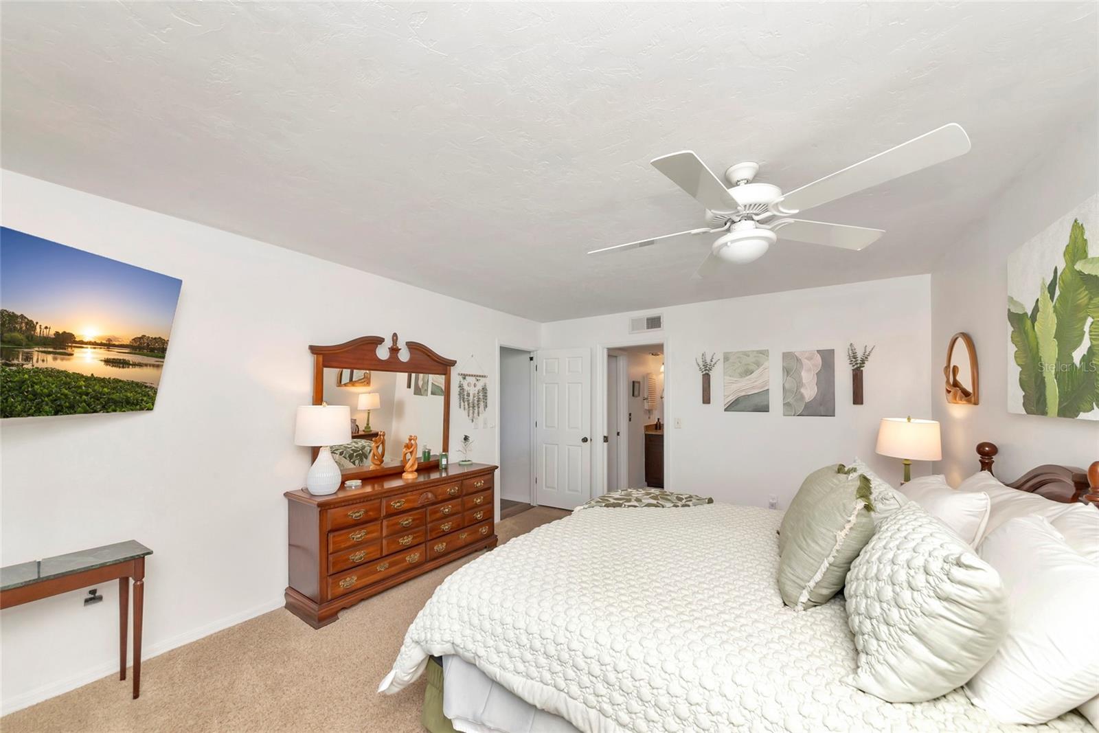 910 GOLDEN BEACH BLVD #202, VENICE, FL, 34285