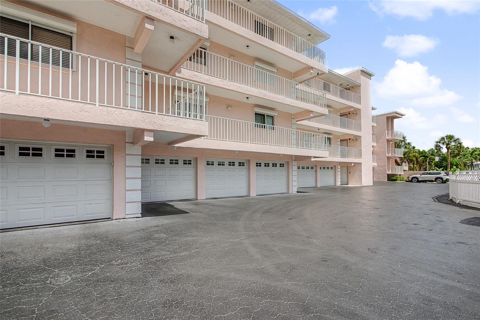 910 GOLDEN BEACH BLVD #202, VENICE, FL, 34285